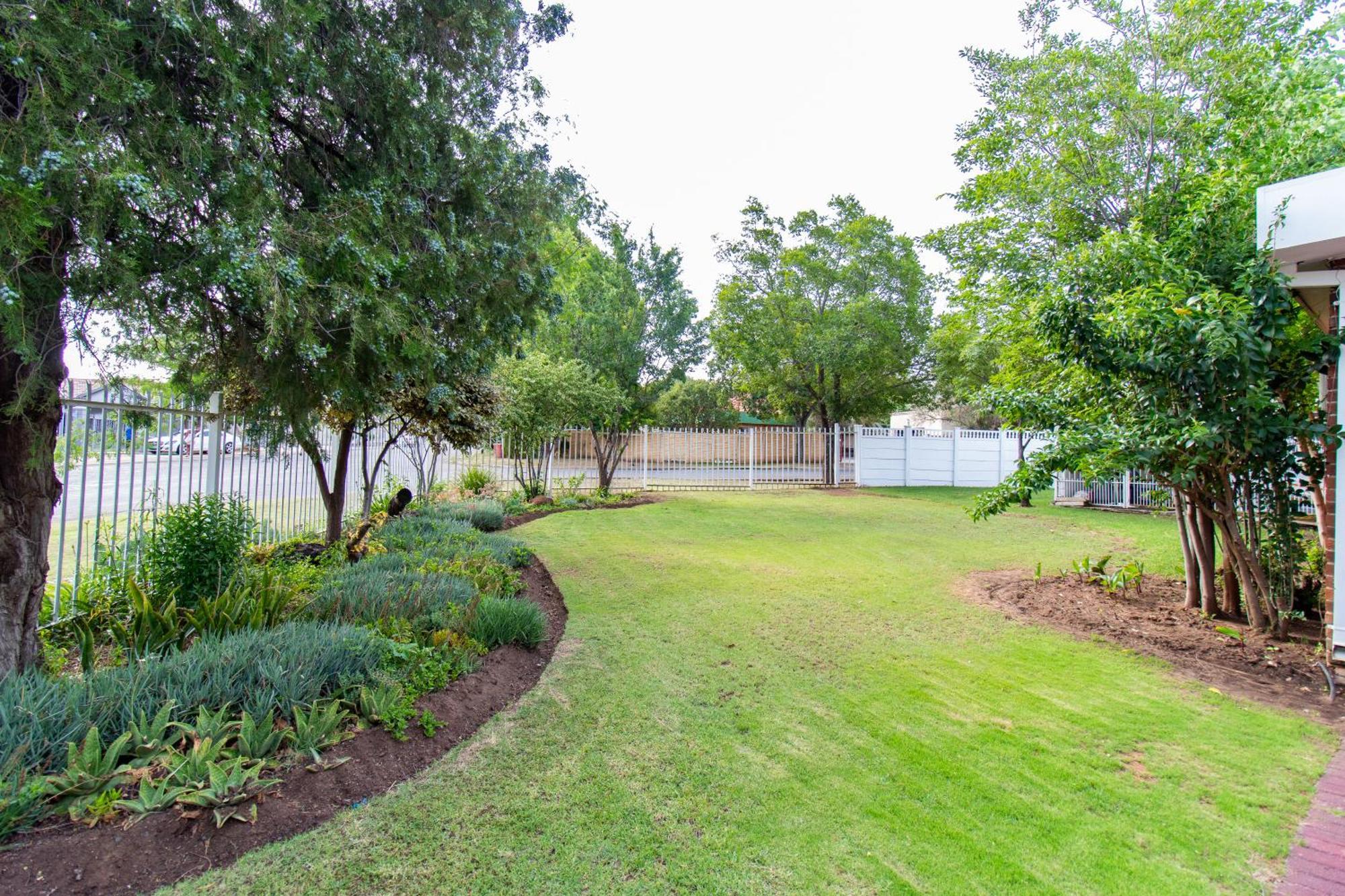 Gastehuis 17 Bloemfontein Exterior photo